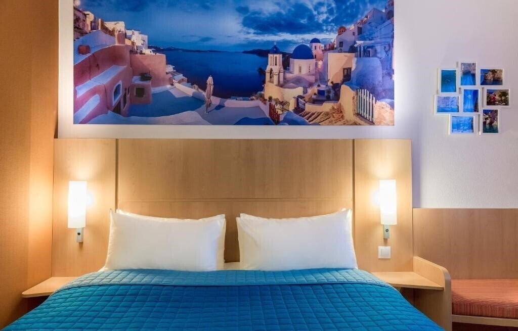 Ibis Warszawa Reduta 2* суреті