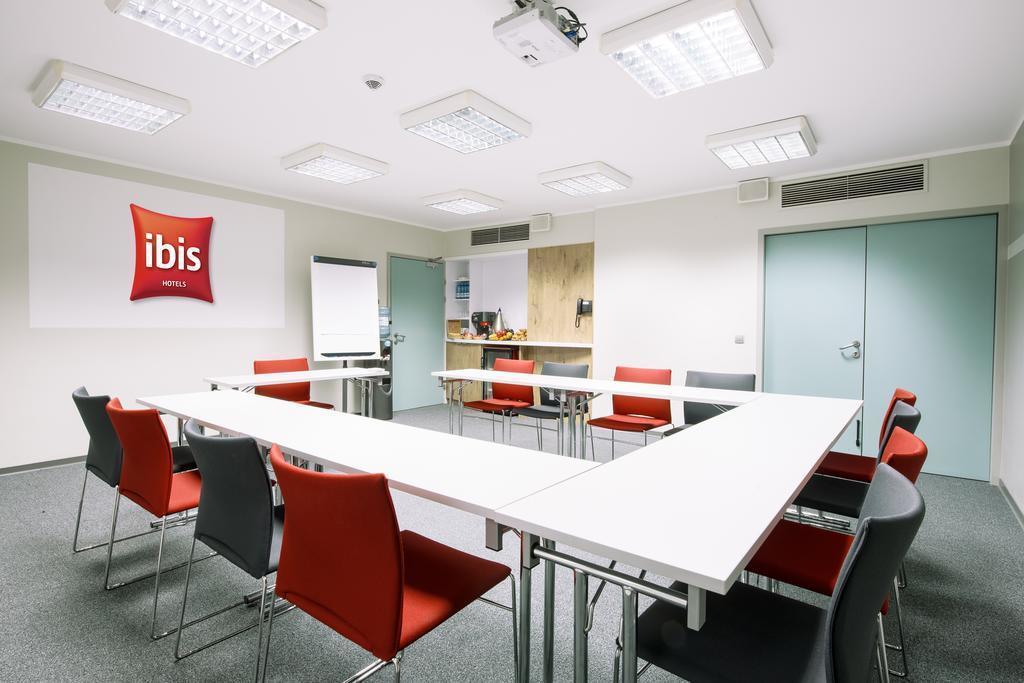 Ibis Warszawa Centrum 3* фотосуреті