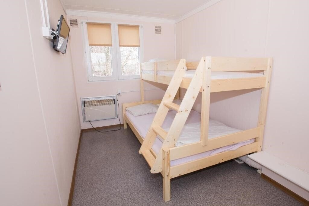 Hotel Pracowniczy Metro отель без категории қонақ үйі