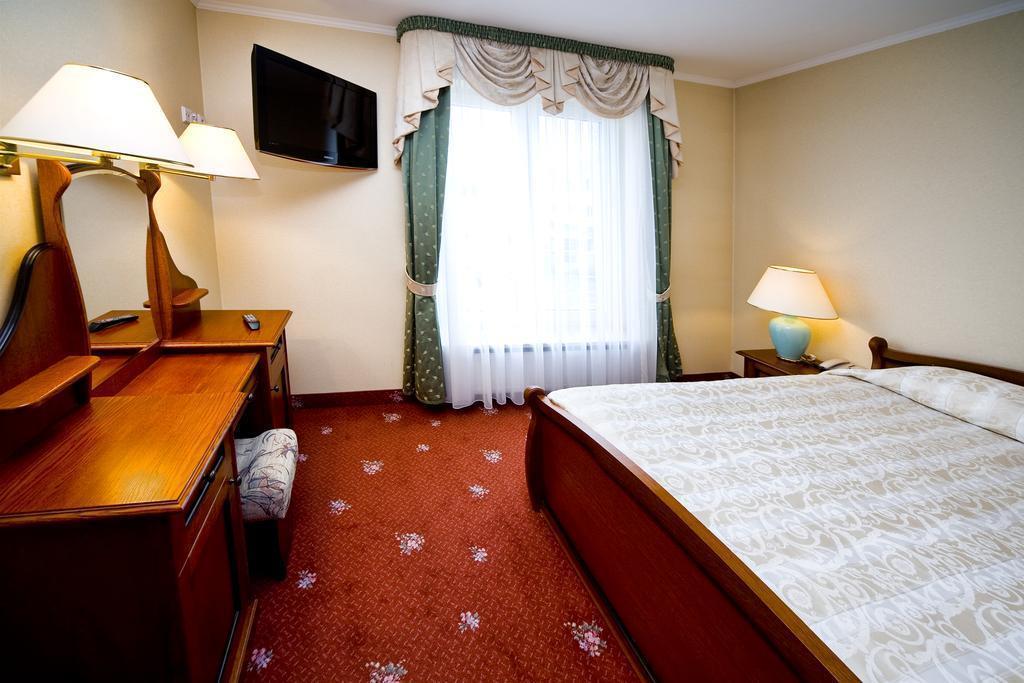 Boss 3* фотосуреті