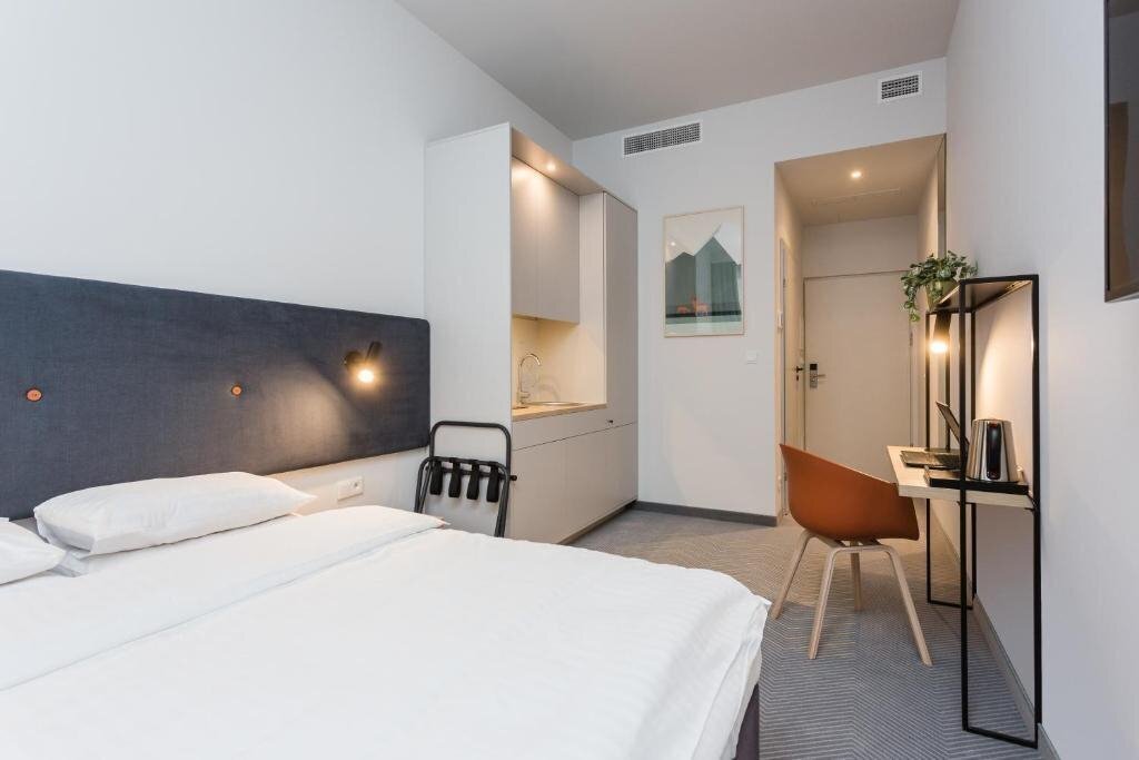 Фотография Platinum Hotel & Residence Wilanow 3*