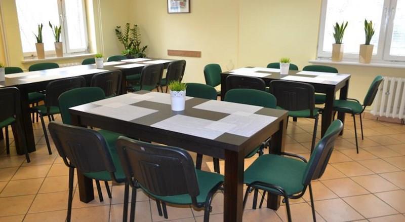 Trio Hostel Wroclaw 4* суреті