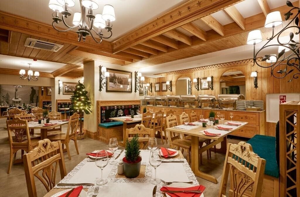 Logos Hotel Zakopane 3* фотосуреті