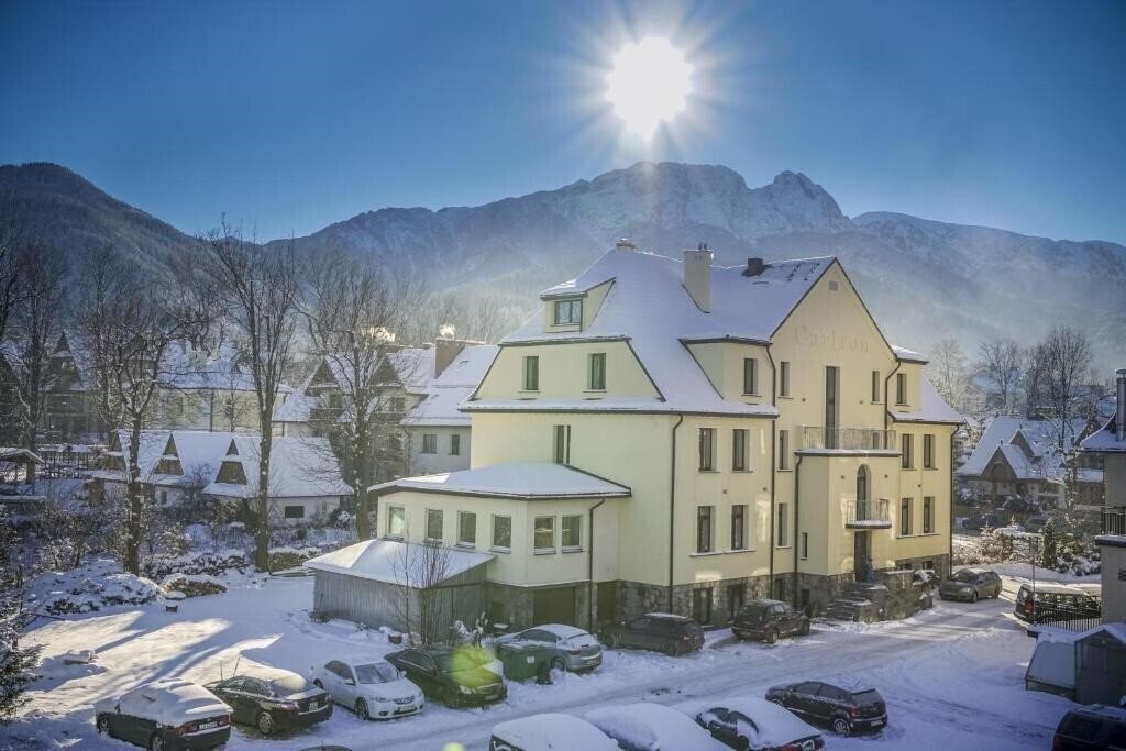 Willa Carlton 3* суреті