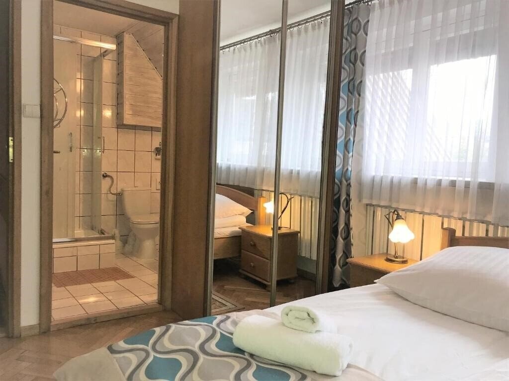 Adria 3* фотосуреті