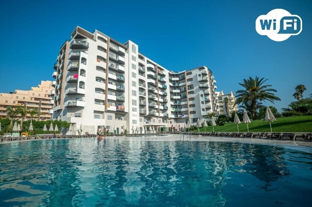 Flor Da Rocha 3* қонақ үйі