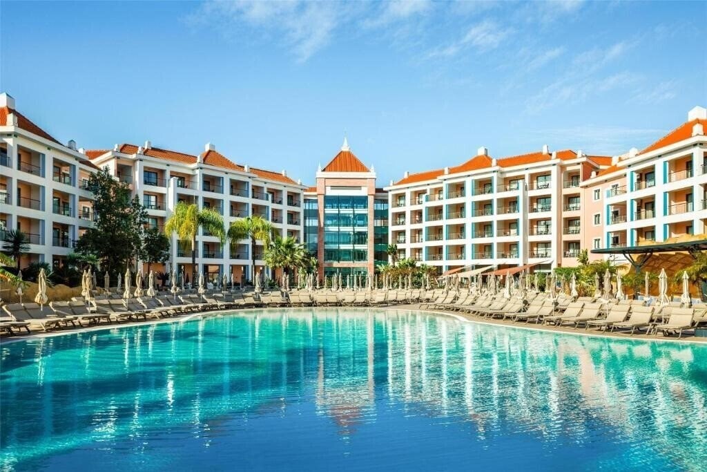 Отель Hilton Vilamoura As Cascatas Golf Resort & SPA 5*