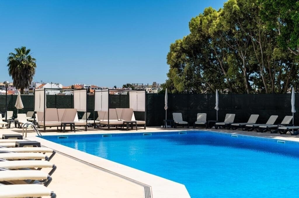 Отель Emeralds Albufeira 4*