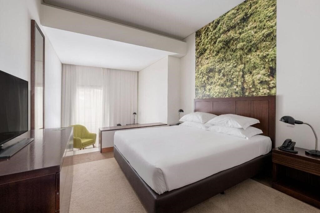 Картинка Neat Avenida 3*