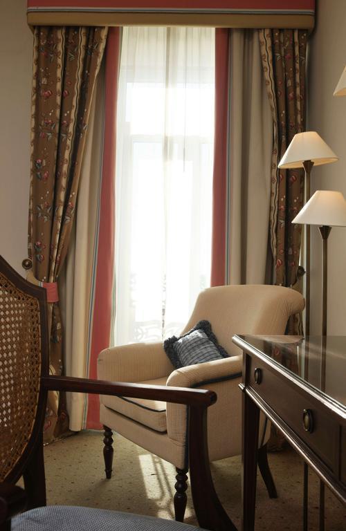 Фотография As Janelas Verdes 4*