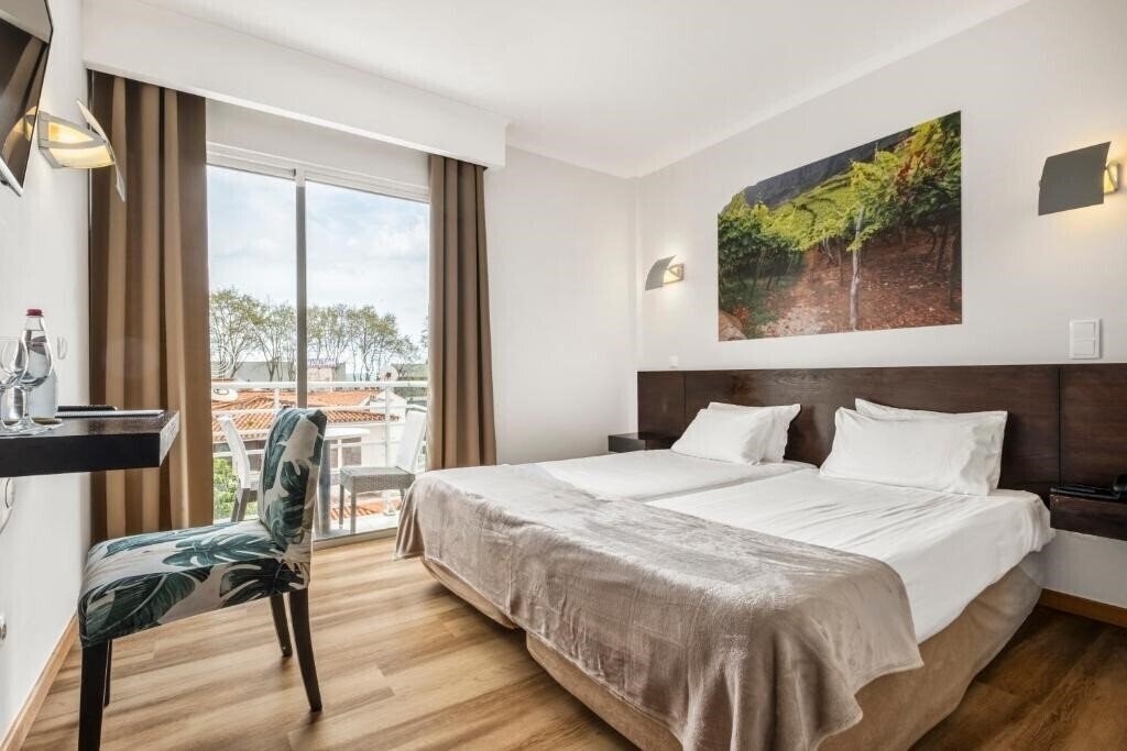 Фото White Waters 3*