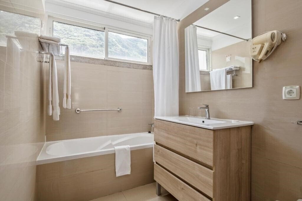 White Waters 3* фотосуреті