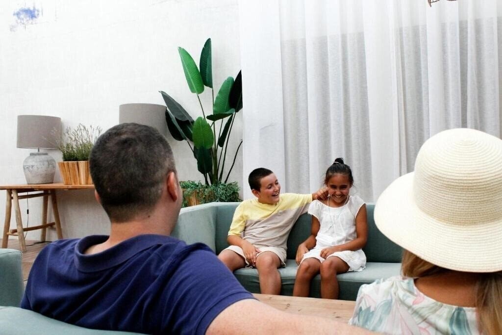 Картинка Four Views Oasis 4*