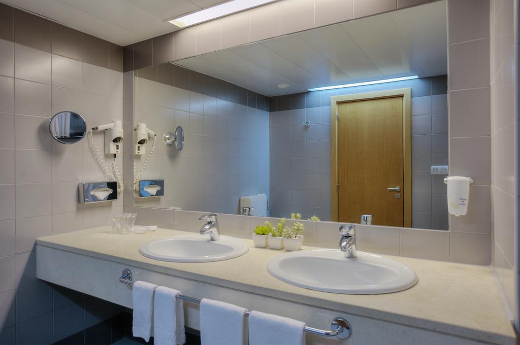 Изображение Quality Inn Portus Cale 4*