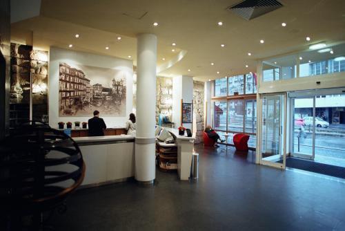 Quality Inn Praсa Da Batalha 3* суреті