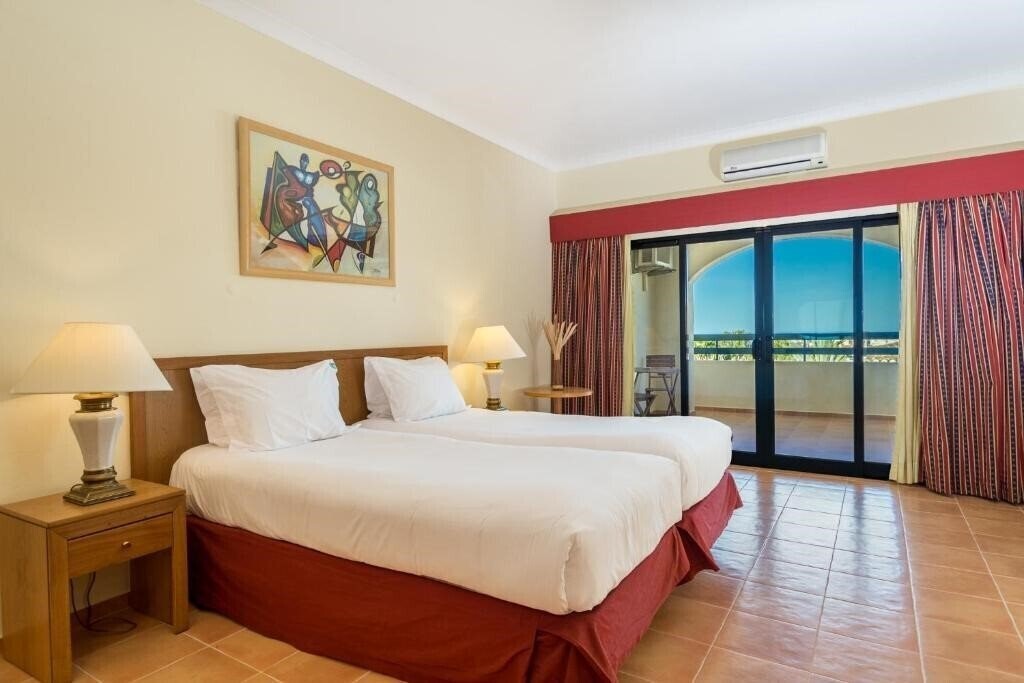 Фото Mirachoro Praia 4*