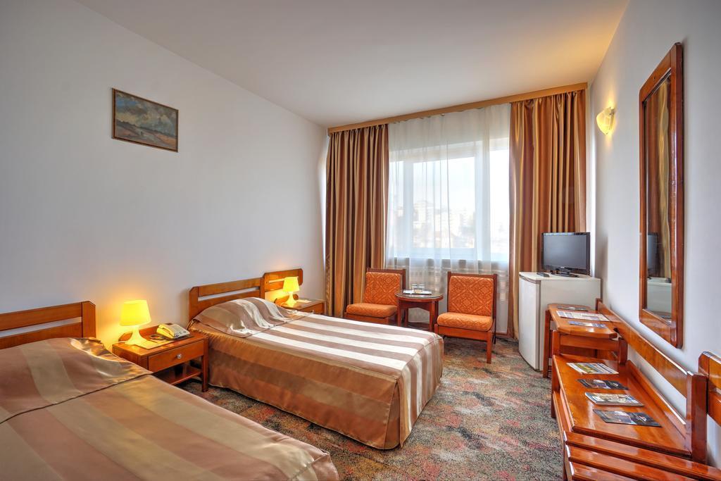 Изображение Capitol 3*