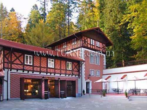 Отель Bastion 3*