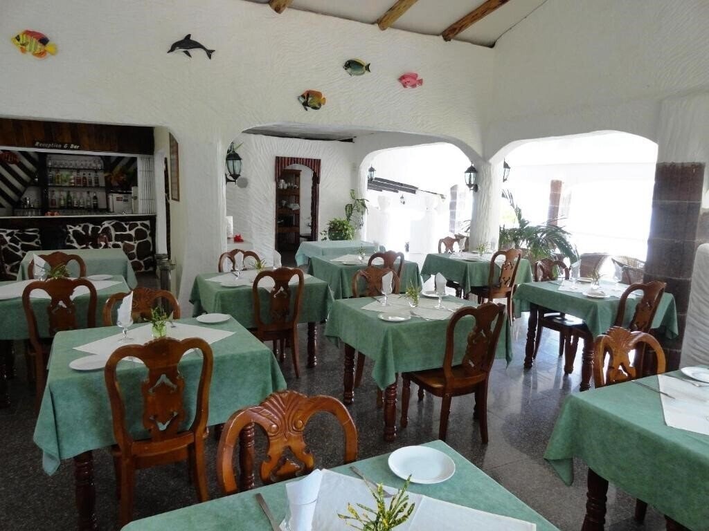 Lazare Picault 2* суреті