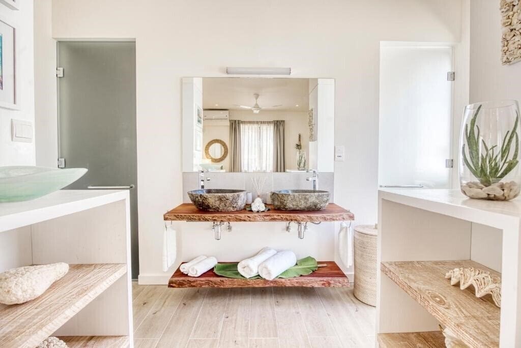 Фотография Pineapple Beach Villas (Adults Only +10) Apart апартаменты