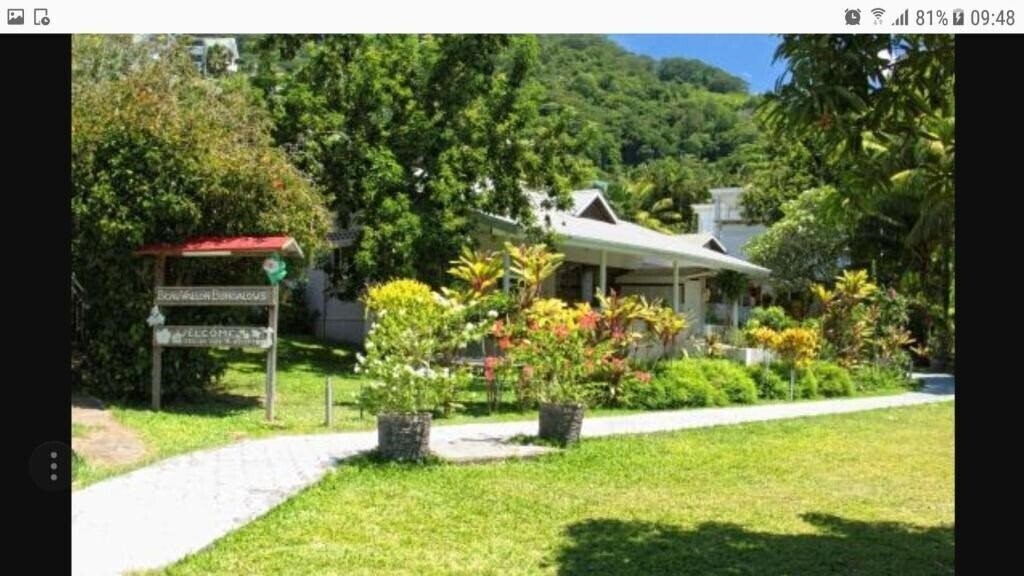 Фото Beau Vallon Bungalows 3*