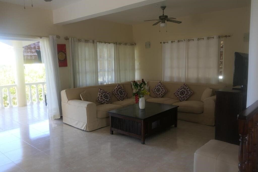 Картинка Tropical Garden Self Catering 3*