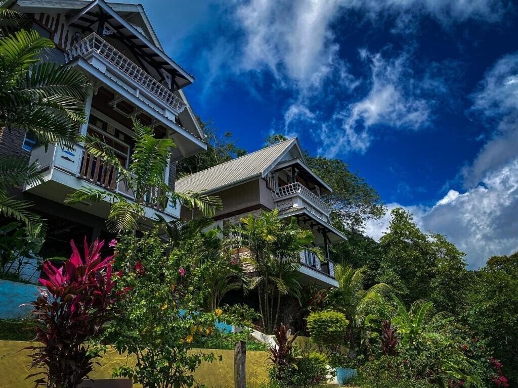 Mouggae Blues Villas 3* қонақ үйі