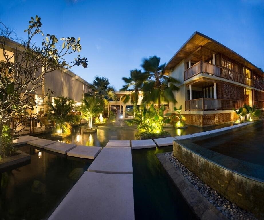 Картинка Dhevatara Beach 5*