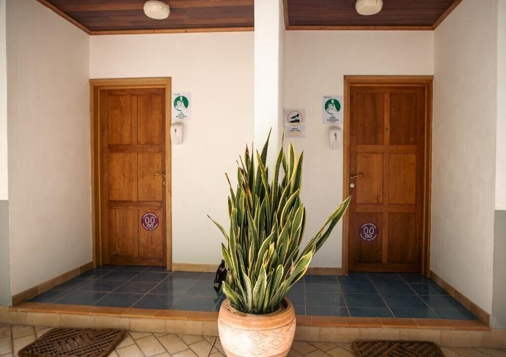 Cavern Apartments 4* қонақ үйі