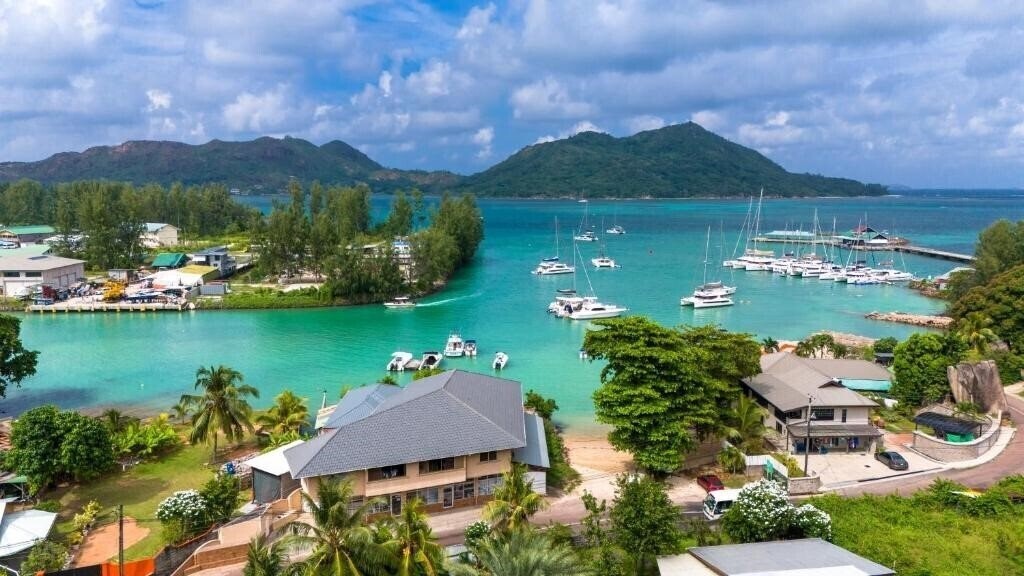 Cavern Apartments 4* фотосуреті