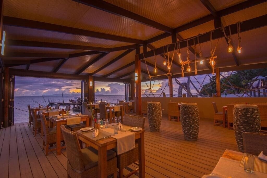 Coco de Mer Hotel and Black Parrot Suites (ex. Coco De Mer) 4* фотосуреті