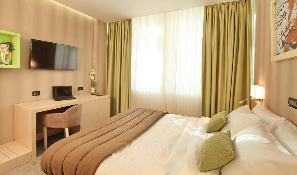 Argo 3* суреті