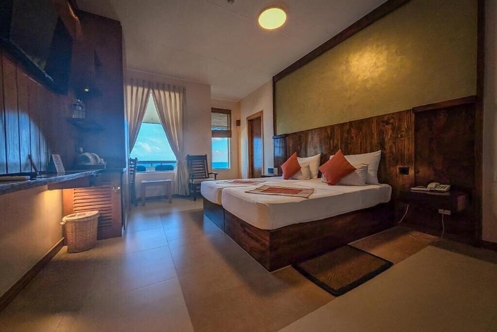 Отель Insight Resort Ahangama 3*