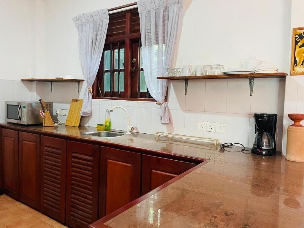 White Villa Resort 3* суреті