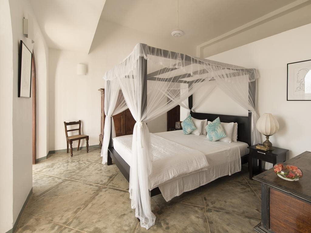 Ambassador'S House 4* суреті