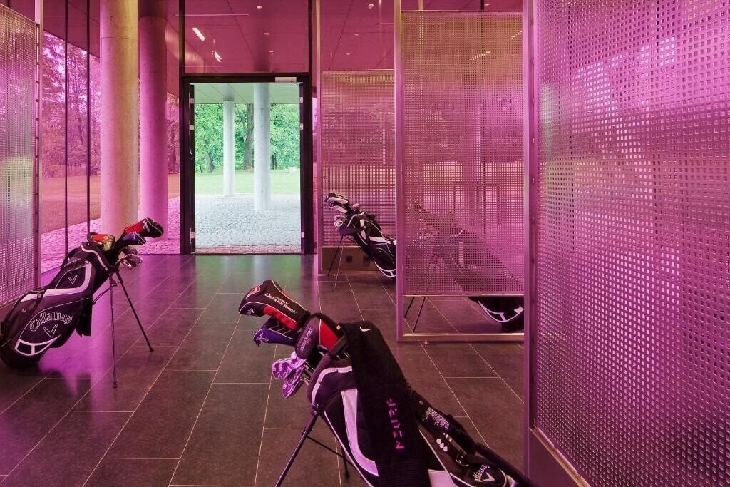 Картинка Miura Dutch Edge Hotel 3*