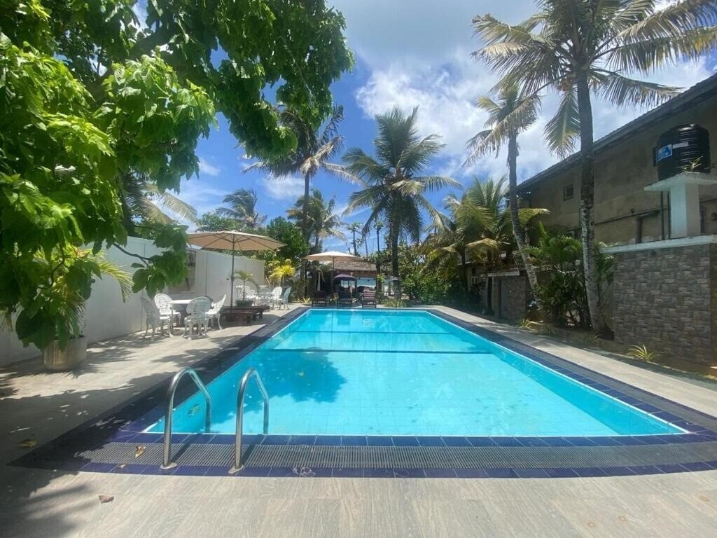 Mother'S Place Nimala 3* суреті