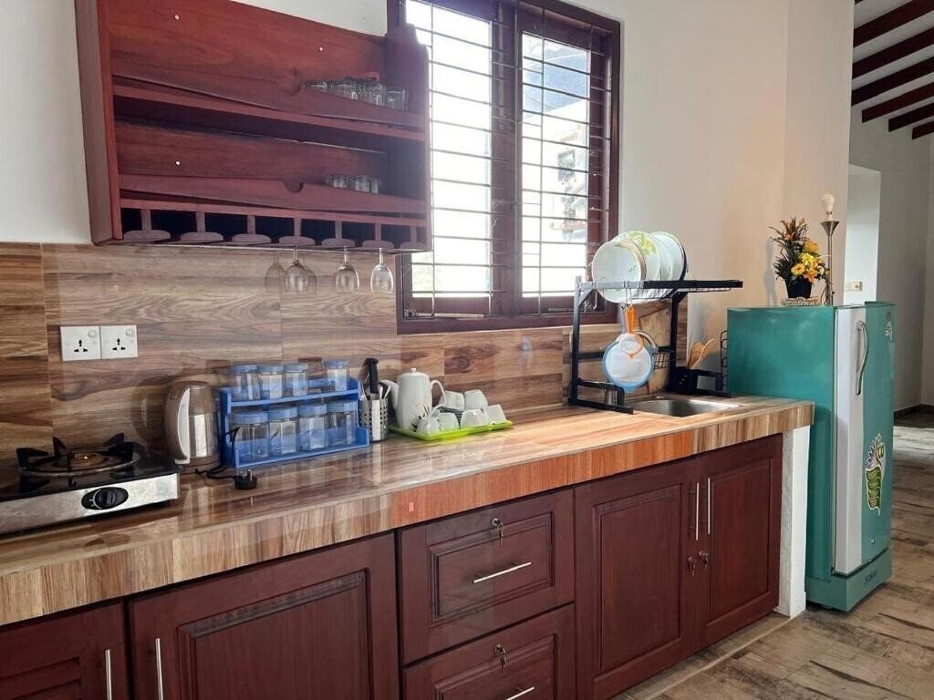 Mother'S Place Nimala 3* суреті