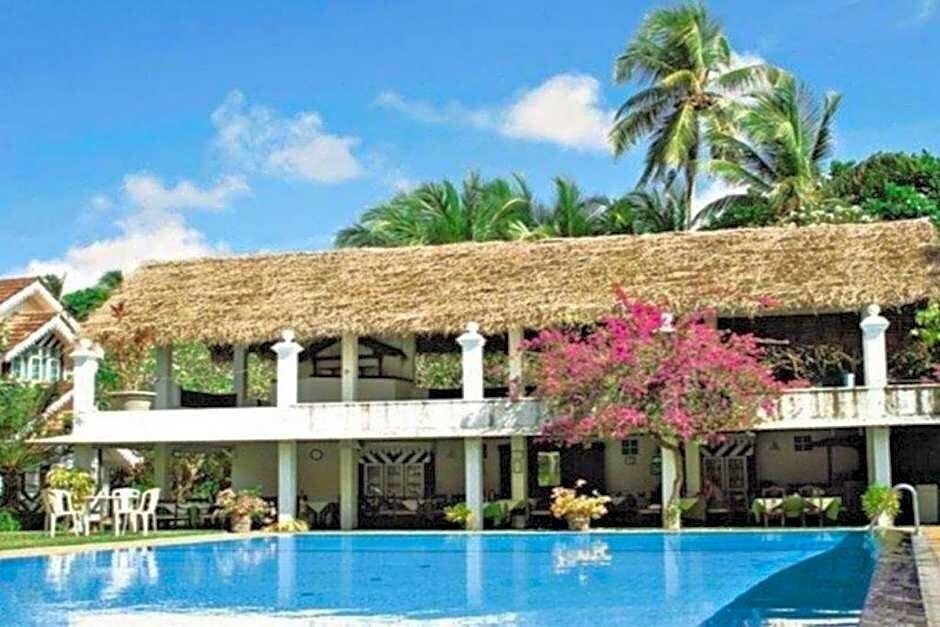 Фотография Warahena Beach Hotel 3*