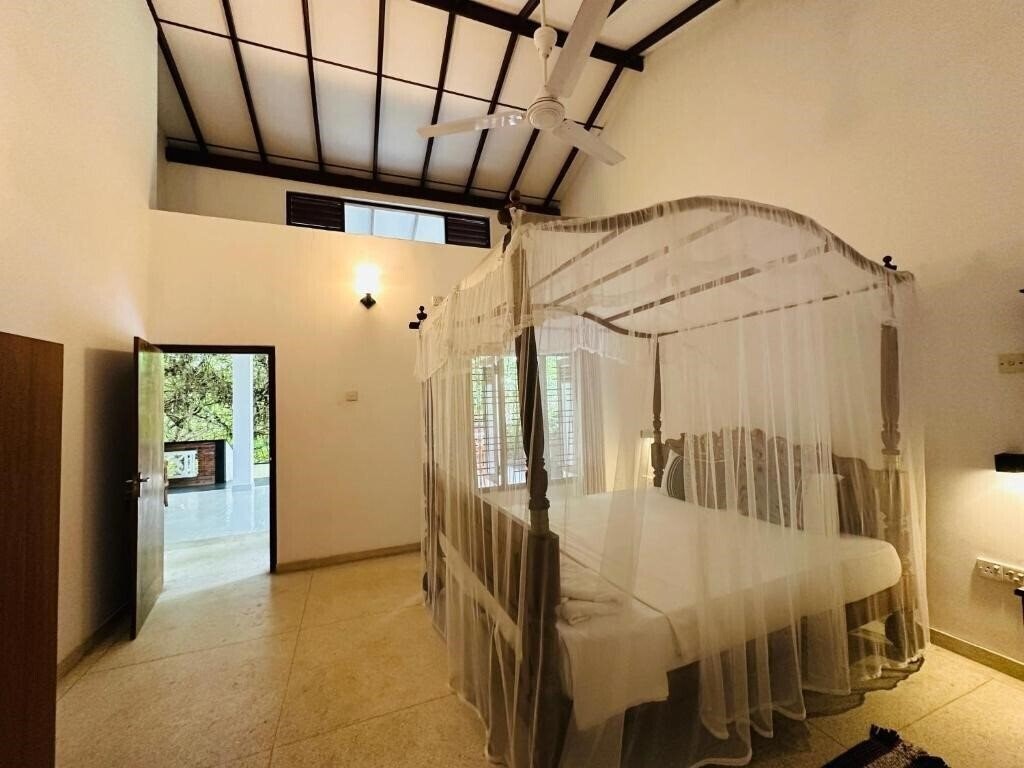 Фото The Ocean Breeze Bentota 3*