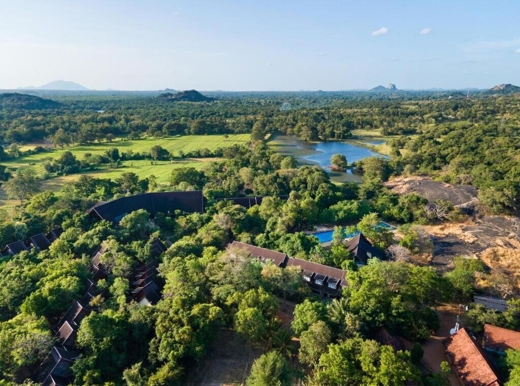 Фото The Paradise Dambulla 5*