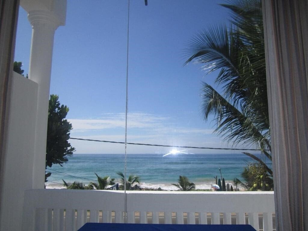 New White Surfing Habaraduwa 1* суреті