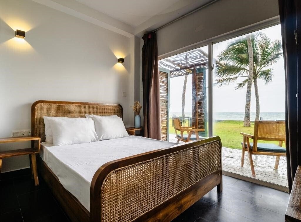 Отель Moi Induruwa 4*