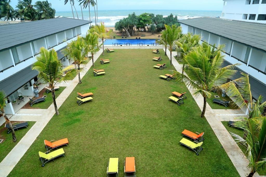 Фото Coco Royal Beach Hotel 3*