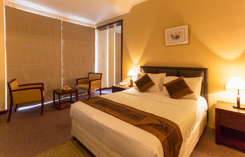 Devon Hotel 3* суреті