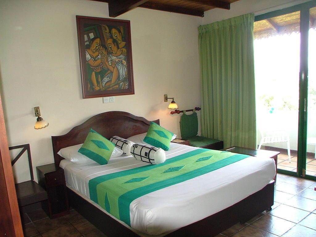 Tree Of Life 4* фотосуреті