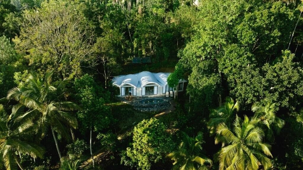 Aarunya Nature Resort 5* қонақ үйі