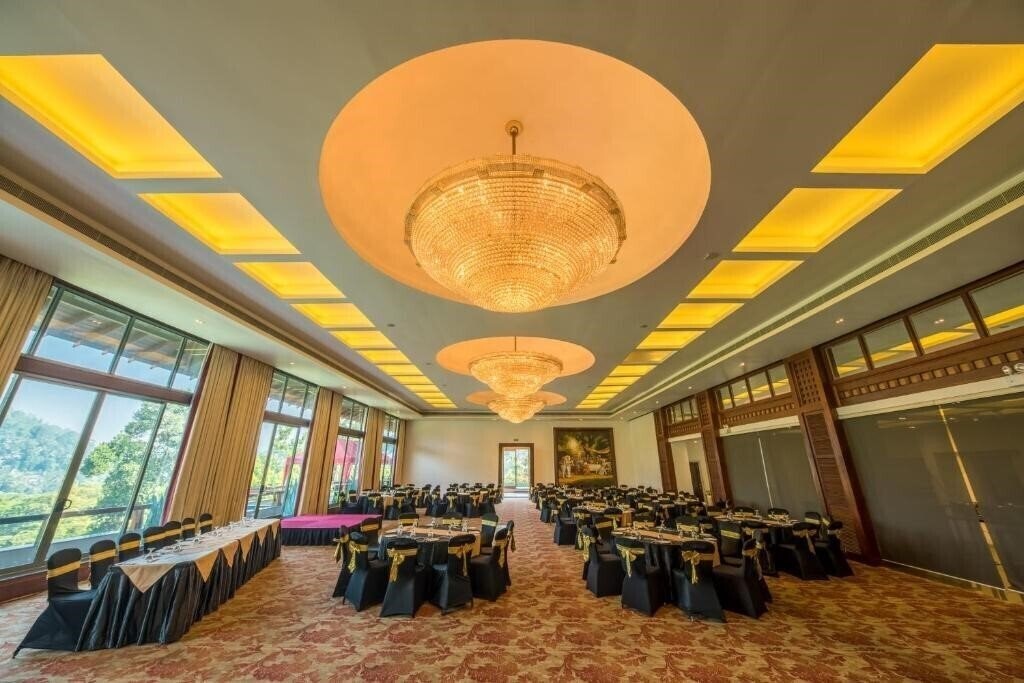 Earl'S Regent Kandy 4* суреті