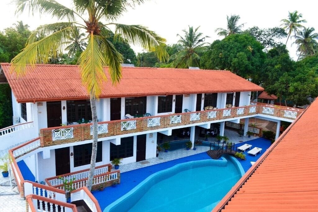 Отель Hotel Thai Lanka 2*