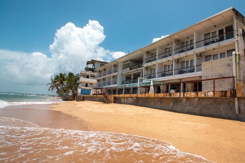 Отель Coral Rock By Bansei (ex. Bansei By Hotel J) 3*